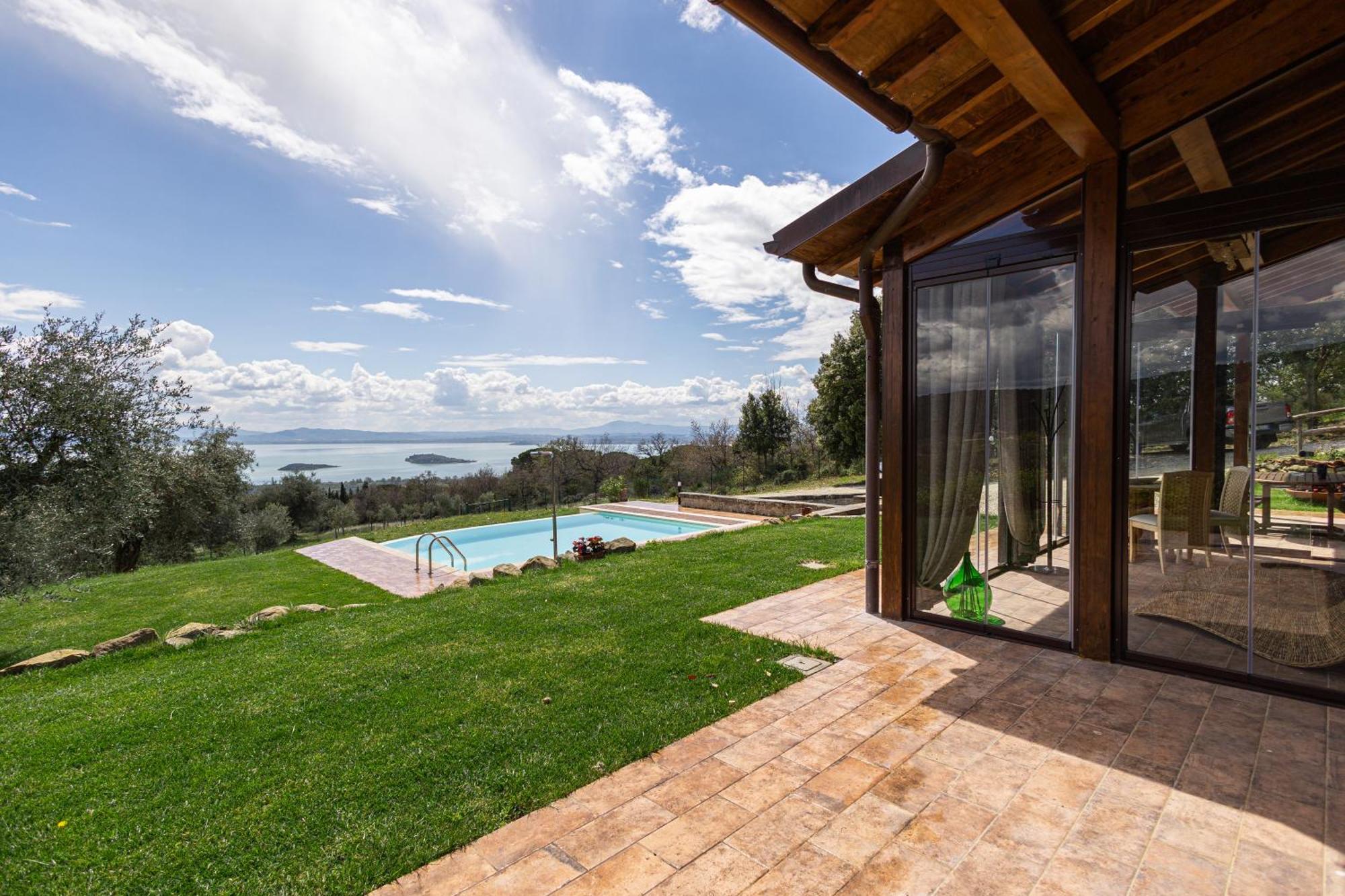 Di Colle In Colle - Country House With Private Pool トゥオーロ・スル・トラジメーノ エクステリア 写真